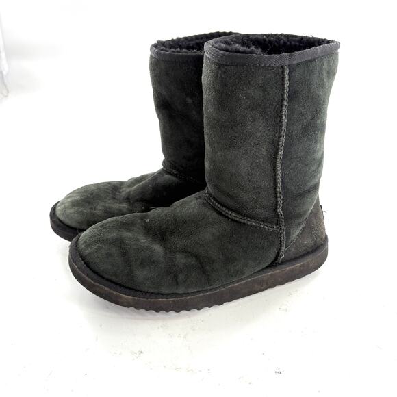 Ugg Classic Short Boots 7 Black Booties Shearling Fur Suede - Picture 1 of 7